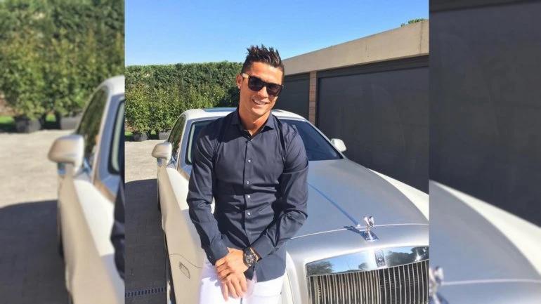 Choáng váng với dàn siêu xe của Cristiano Ronaldo ảnh 5 Choáng váng với dàn siêu xe của Cristiano Ronaldo ảnh 5